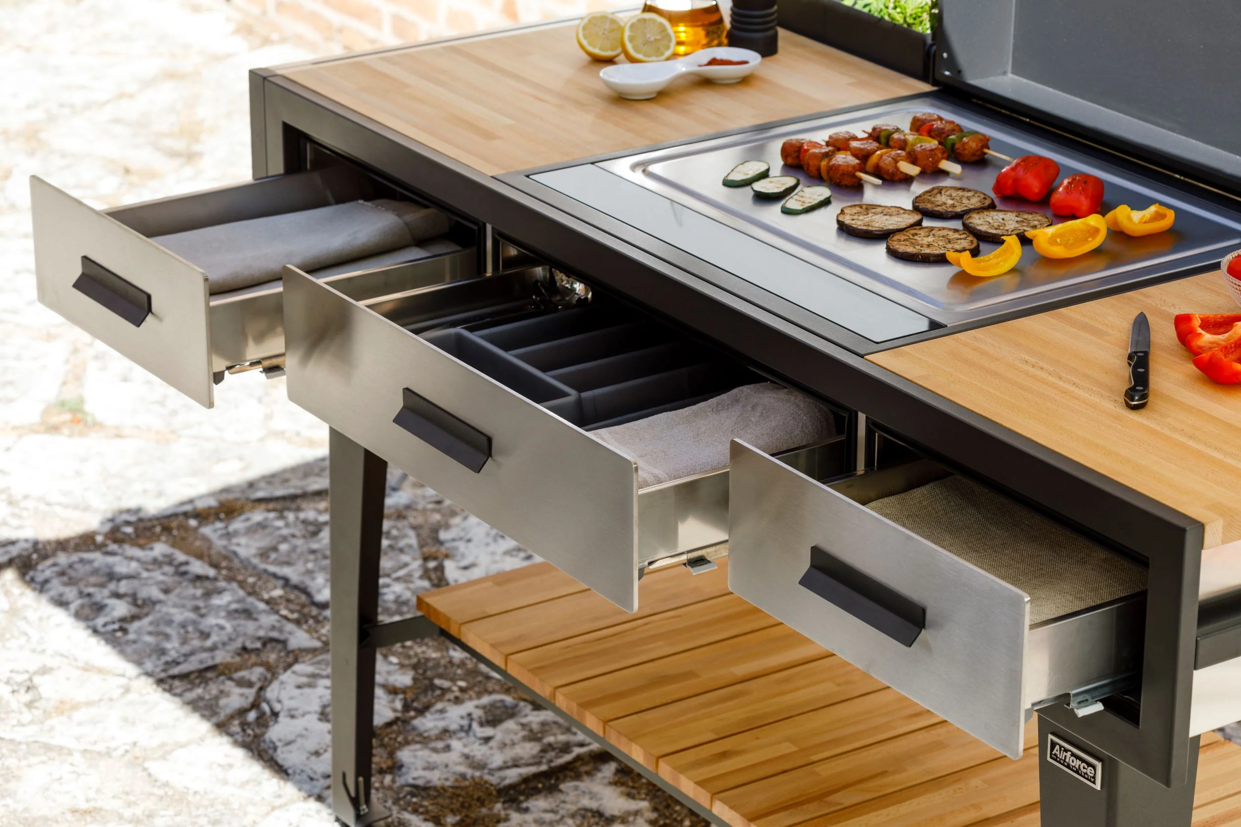 Airforce E-Cook 150cm BBQ Luxury Outdoor Cooking With a 58cm Induction Hob - Image 4