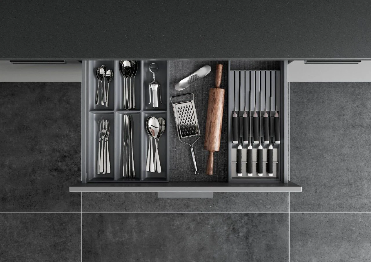 Blum AMBIA-LINE Cutlery Insert Kit - Orion Grey ALC.45.110P.OG - Image 4
