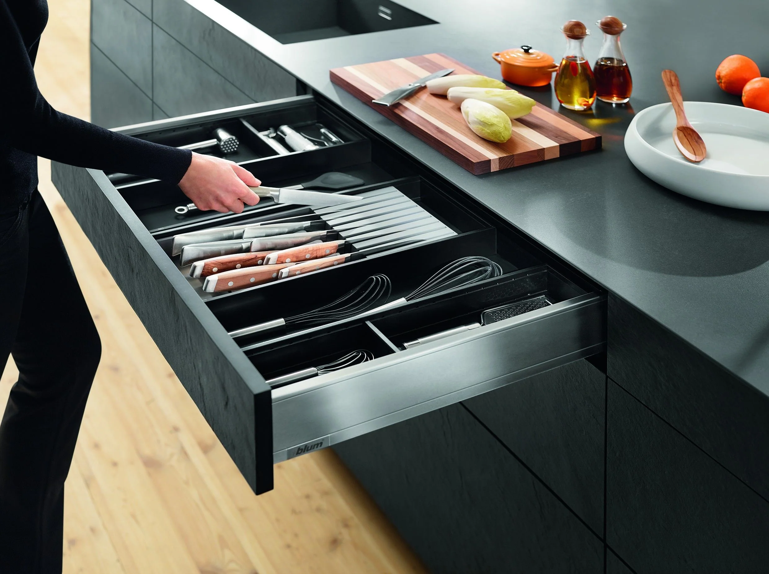 Blum AMBIA-LINE Knife Holder ZC7M0200 - Image 2