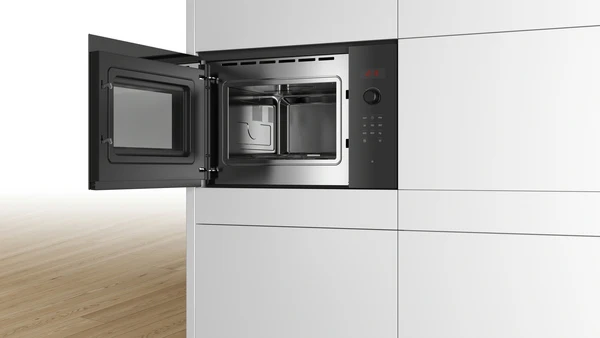 Bosch Series 4 Built-in Microwave 38cm Black BFL523MB0B - Image 3