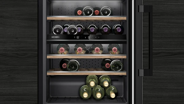 Siemens iQ500 Wine Cooler With Glass Door 82 x 60cm KU21WAHG0G - Image 4
