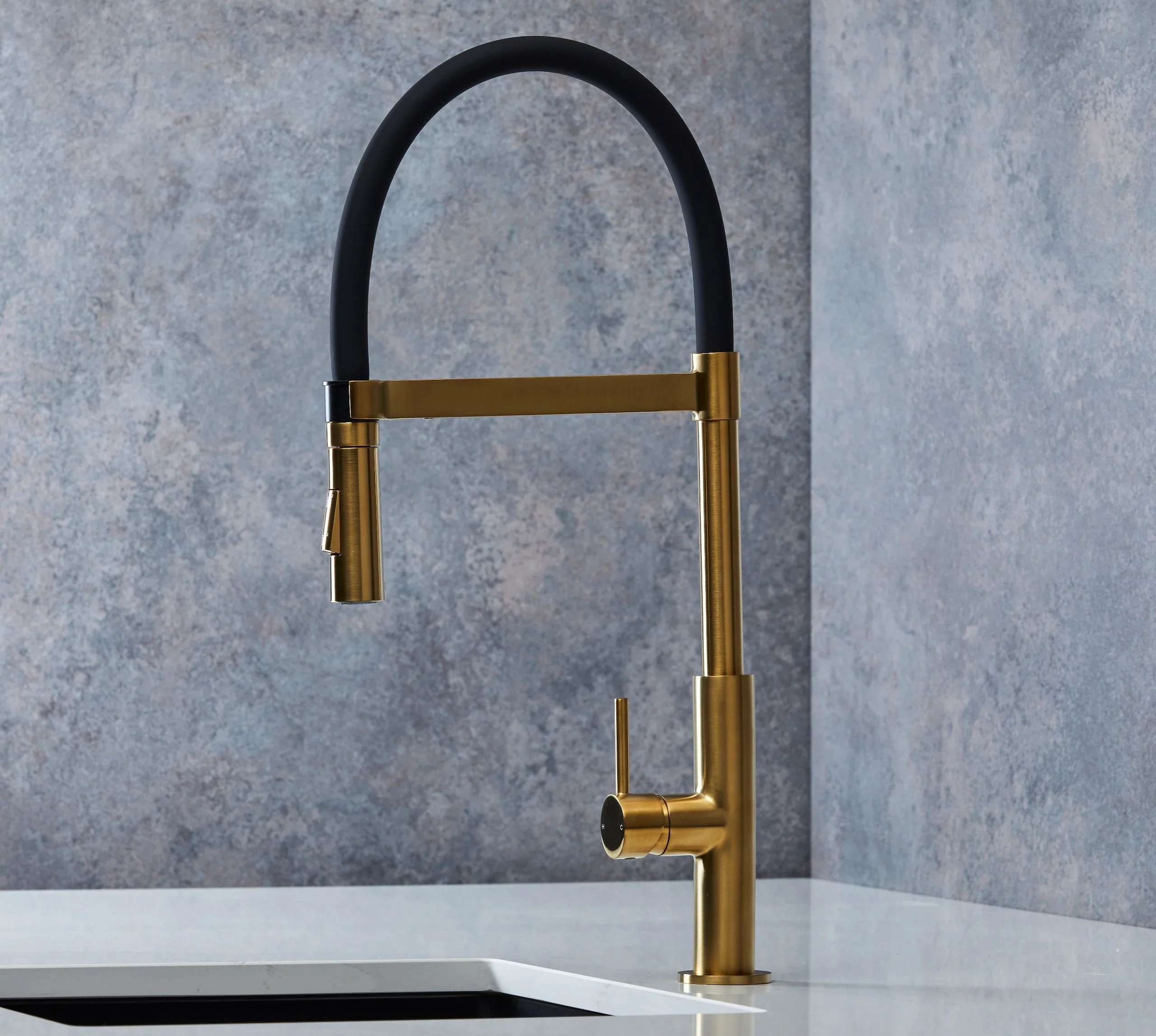 Malham Flexi Pull Down Single Lever Tap KTAP020 - Image 4
