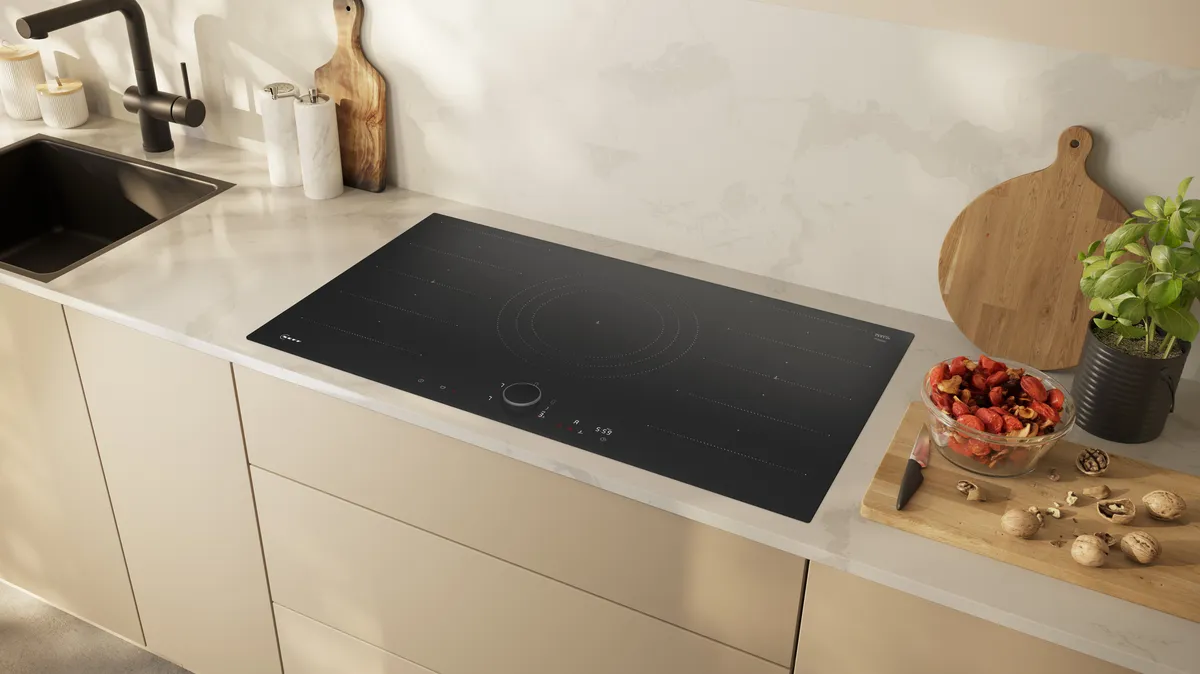 NEFF T69FUV4L0 N90 Induction hob 90 cm surface mount without frame
