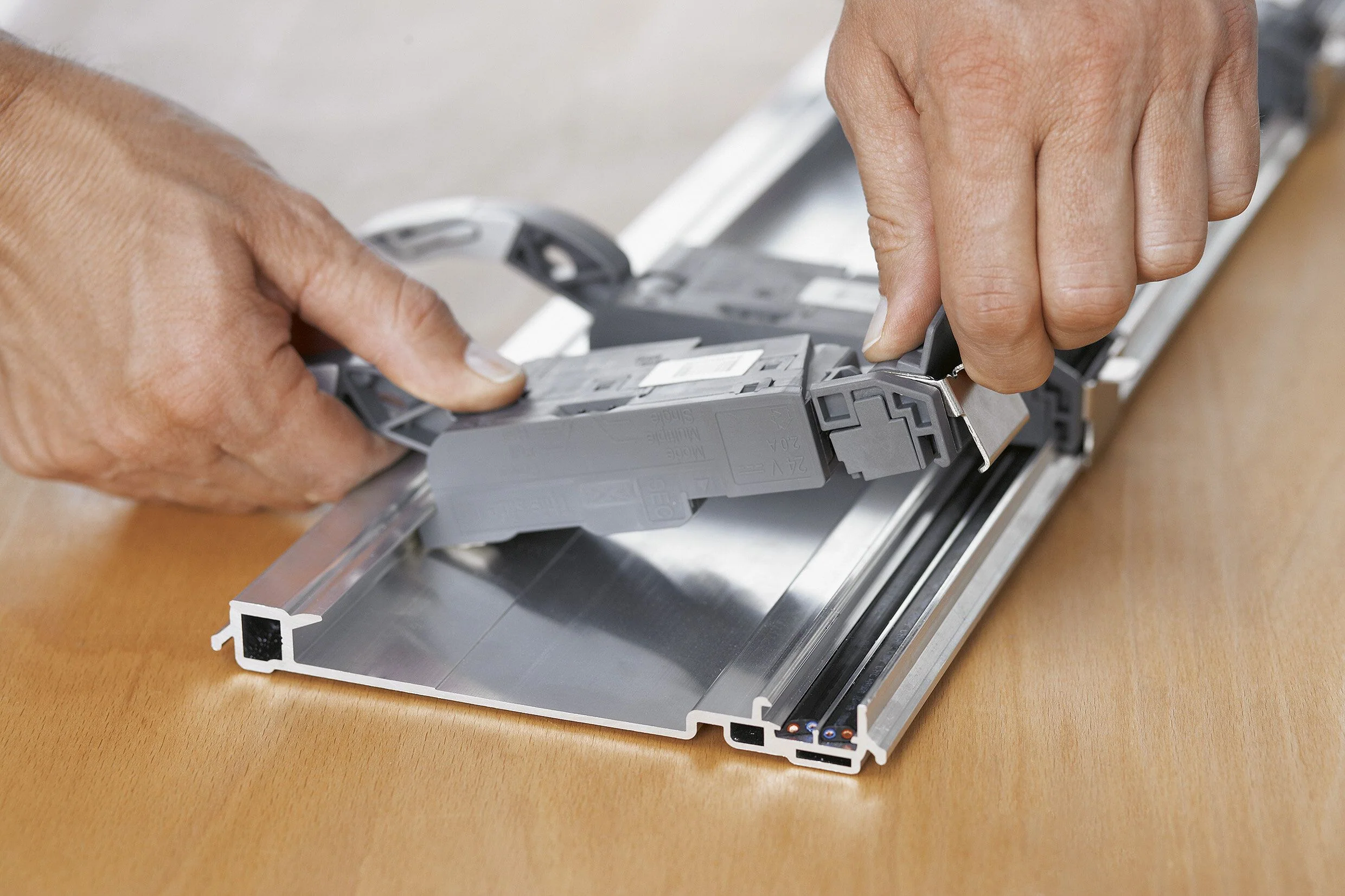 SERVO-DRIVE Bracket Profile Z10T1170A - Image 2